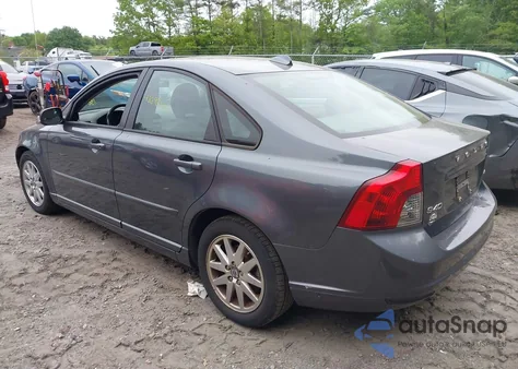 2009 Volvo S40 2.4I из США, поврежденный, VIN YV1MS382092458782